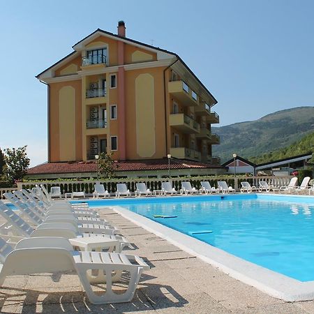 Filippone Hotel&Ristorante Gioia Dei Marsi Exterior foto